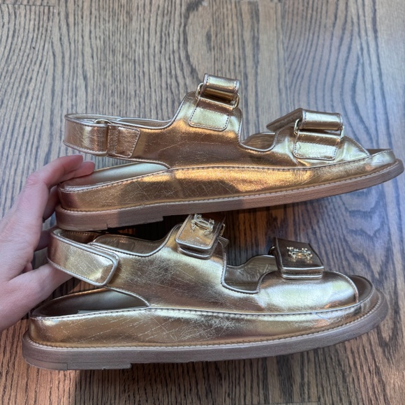 Chanel Rose gold dad Sandel size 37.5 - Picture 8 of 10